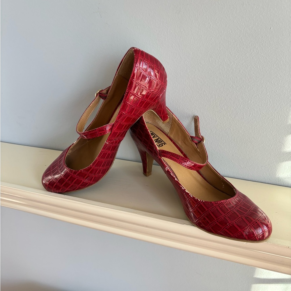 Mix No. 6 Red Crocodile Pattern Heels